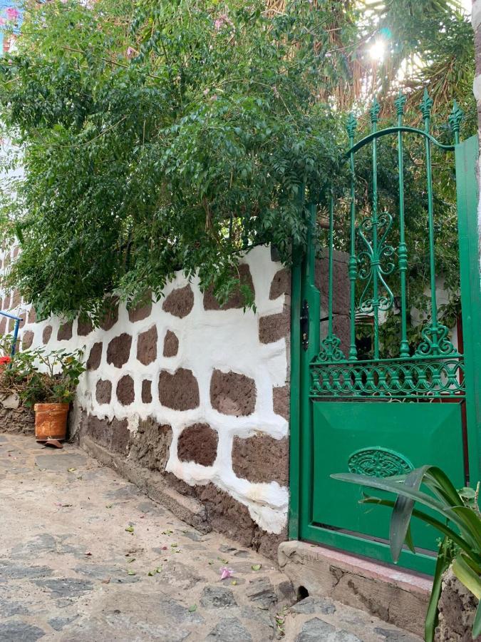 Ecoartejeda Cave House Guest House Exterior foto